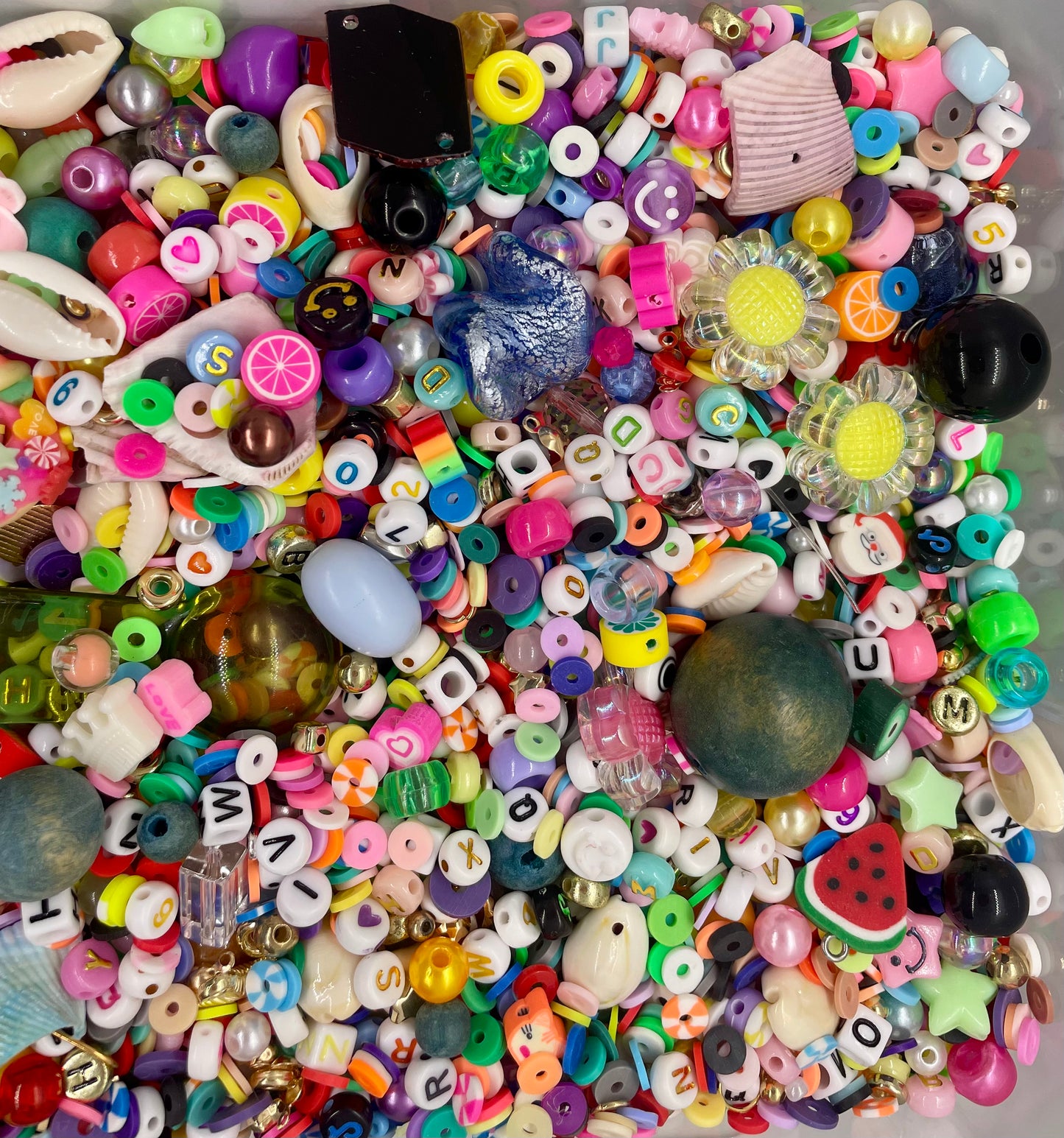 Large bead confetti